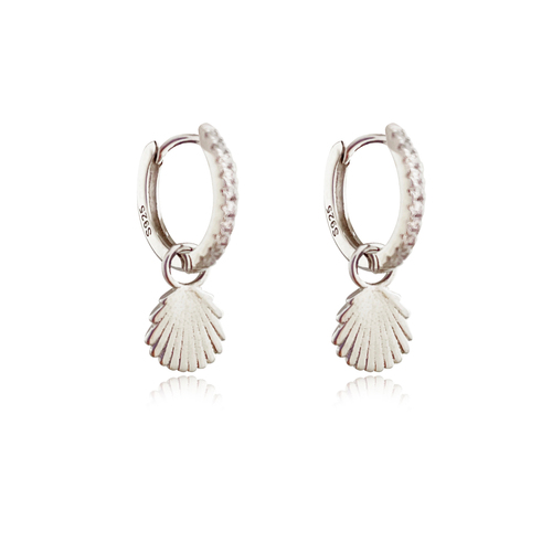 Culturesse Brees Dainty Shell Drop Earrings