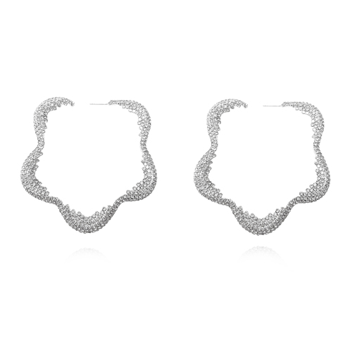 Culturesse Averi Oversized Flower Hoop Earrings