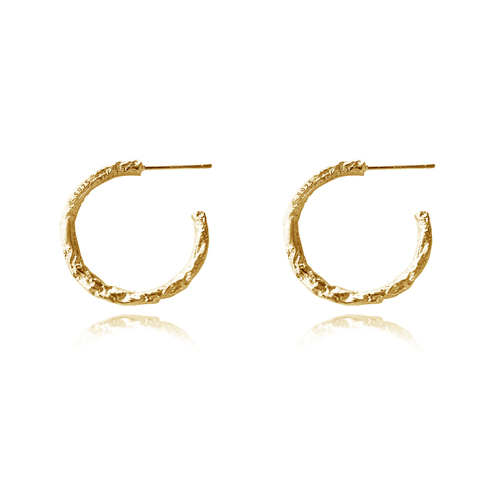 Culturesse Avery Artsy Textured Hoop Earrings (Gold)