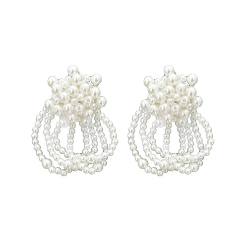 Culturesse Vivienne Runway Pearl Splendid Earrings 