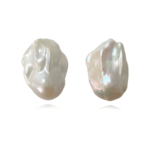 Culturesse Magda Baroque Pearl Stud Earrings