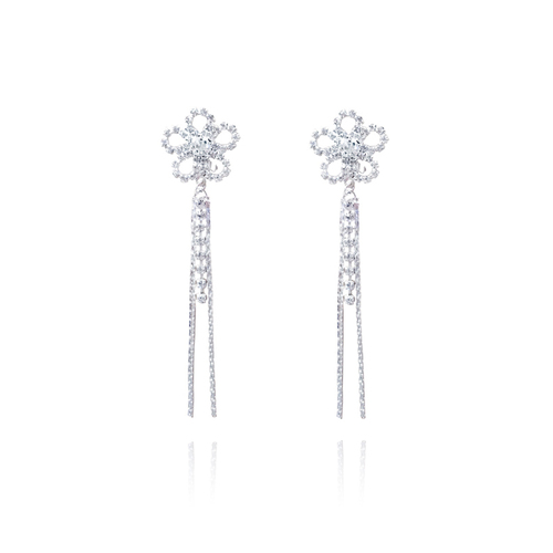 Culturesse Everett Flower Tassel Clip-on Earrings