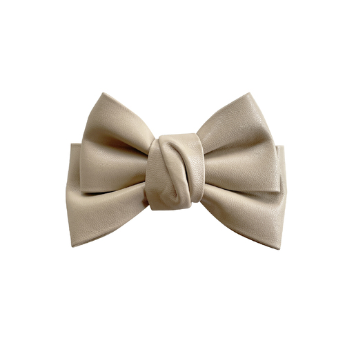 Culturesse Charlotte Bow Tie Hair Clip (Tan)