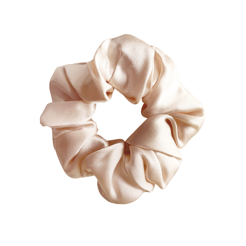 Culturesse Laurie Mulberry Silk Scrunchie (Light Peach)