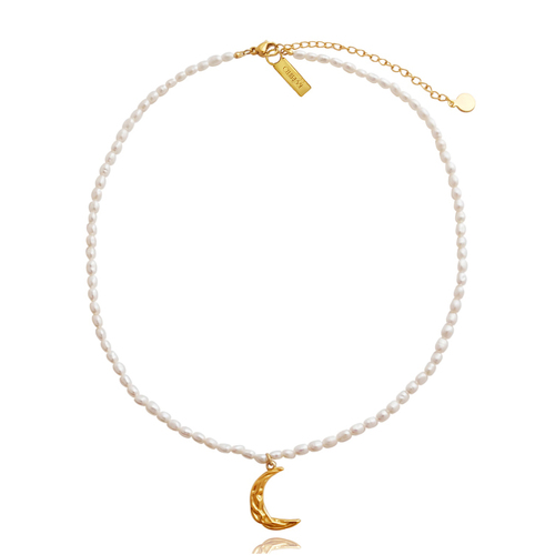 Culturesse Lavinia Freshwater Pearl Moon Pendant Necklace / Choker